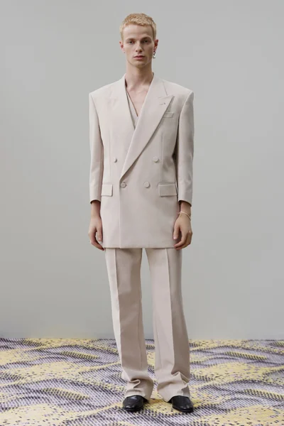 Look 3